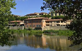 Ville Sull'Arno